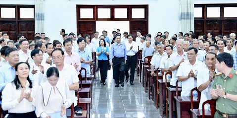Chủ tịch Quốc hội yêu cầu Cần Thơ đẩy mạnh giải ngân, thu hút 'đại bàng' đầu tư