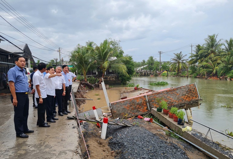Cần Thơ xây dựng kè chống sạt lở, tạo sinh kế cho người dân
