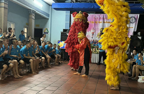 Tết Trung thu đặc biệt của những đứa trẻ đặc biệt