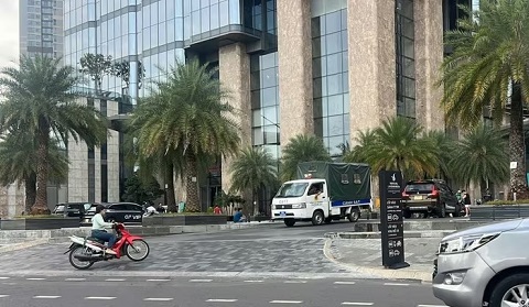 Phát hiện thi thể người đàn ông trong túi ở sảnh chung cư cao tầng