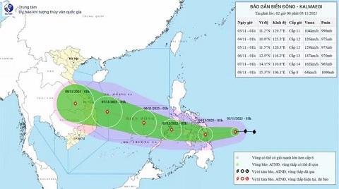 Bão Kalmaegi giật cấp 14 tiến gần Biển Đông, dự báo mạnh lên trong những ngày tới