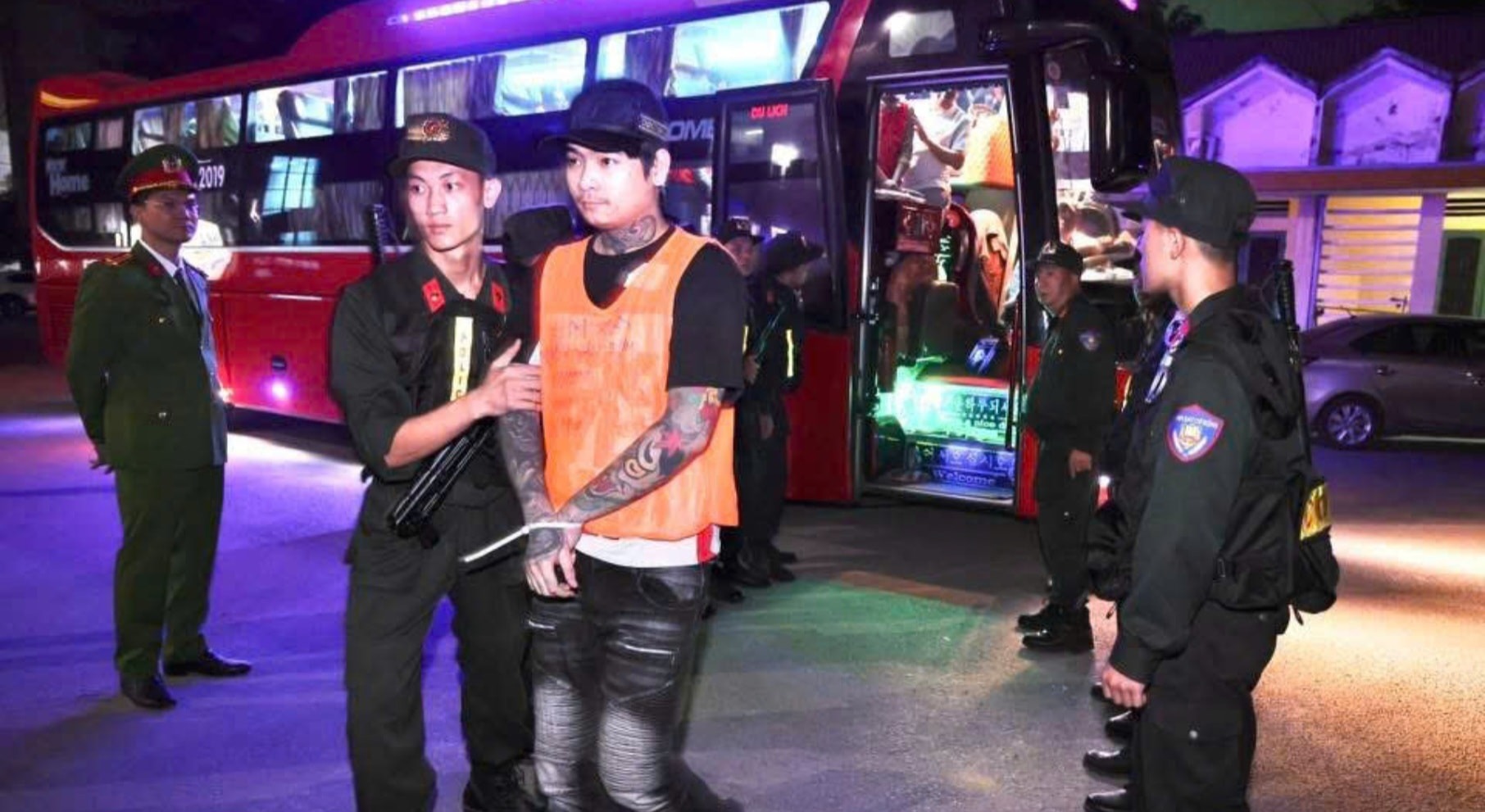 Bắt giữ hàng trăm đối tượng trong đường dây lừa đảo chiếm đoạt tài sản tại Campuchia