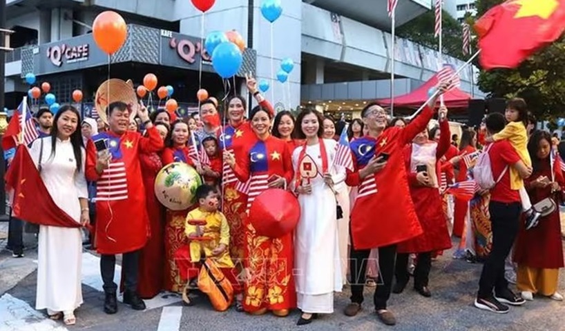 Kiều bào tin tưởng, đánh giá cao kết quả Đại hội XIV của Đảng