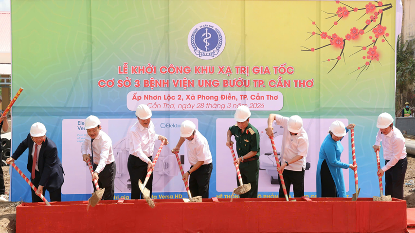 Cần Thơ: Lần đầu tiên đưa máy xạ trị gia tốc tuyến tính Halcyon vào hệ thống y tế công lập