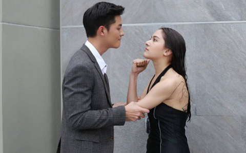 Vợ cũ gõ cửa lúc 0 giờ sáng sau 1 năm ly hôn, vừa nhìn thấy cô ấy, tôi choáng váng bất ngờ