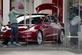 Toàn bộ 4 mẫu xe Tesla dính lỗi cửa sổ, hơn 1 triệu xe phải triệu hồi