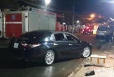 Xe Camry bốc cháy sau tiếng nổ, tài xế tử vong trong xe