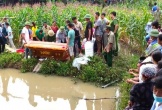Chị cả lao xuống rạch cứu 2 em, cả ba cùng đuối nước