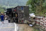 Lật xe tải khiến 2 người tử vong tại chỗ ở Cao Bằng