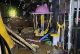 Mưa lớn gây sập tường khu vui chơi trong nhà ở Hà Nội, 3 trẻ tử vong