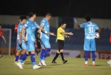 V.League nóng chuyện trọng tài: Cẩn thận vỡ giải