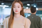 Vừa chia tay, bạn gái đã công khai hẹn hò sang chảnh với người mới