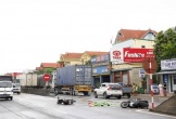 Quảng Bình: Va chạm xe máy, người đàn ông văng ra đường, bị xe container cán tử vong