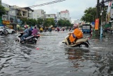 Cần Thơ vẫn 'bì bõm' dù hệ thống chống ngập nghìn tỷ vận hành