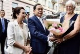 Chủ tịch Quốc hội Trần Thanh Mẫn thăm người bạn có nhiều đóng góp cho TP. Cần Thơ