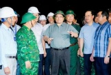 Thủ tướng trực tiếp kiểm tra, chỉ đạo công tác ứng phó bão số 5: Phải bảo đảm an toàn cho người dân