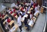 Từ vụ học sinh lớp 7 hành hung cô giáo nghĩ về 'nghiêm sư xuất cao đồ'