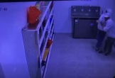 Xôn xao clip nữ đồng nghiệp trẻ liên tục bị sàm sỡ ở khu vực nhà vệ sinh: Công an vào cuộc