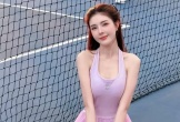 'Hot girl dao kéo' Lilly Luta khoe vóc dáng vạn người mê trên sân pickleball