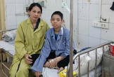 Xót xa trước nỗi tuyệt vọng của cậu bé 15 tuổi mắc ung thư ở Thanh Hóa