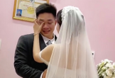 Khoảnh khắc chú rể khóc nức nở trong lễ đón dâu