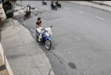 Camera ghi cảnh cướp giật táo tợn, công an nhanh chóng bắt 2 nghi phạm