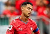 Ronaldo sút kiểu gì nếu không có bóng?